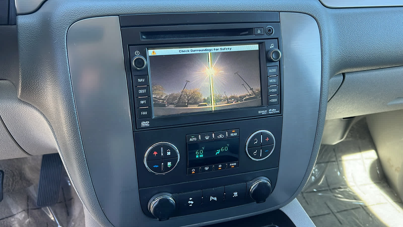 Thumbnail: 2011 Chevrolet Tahoe - 15