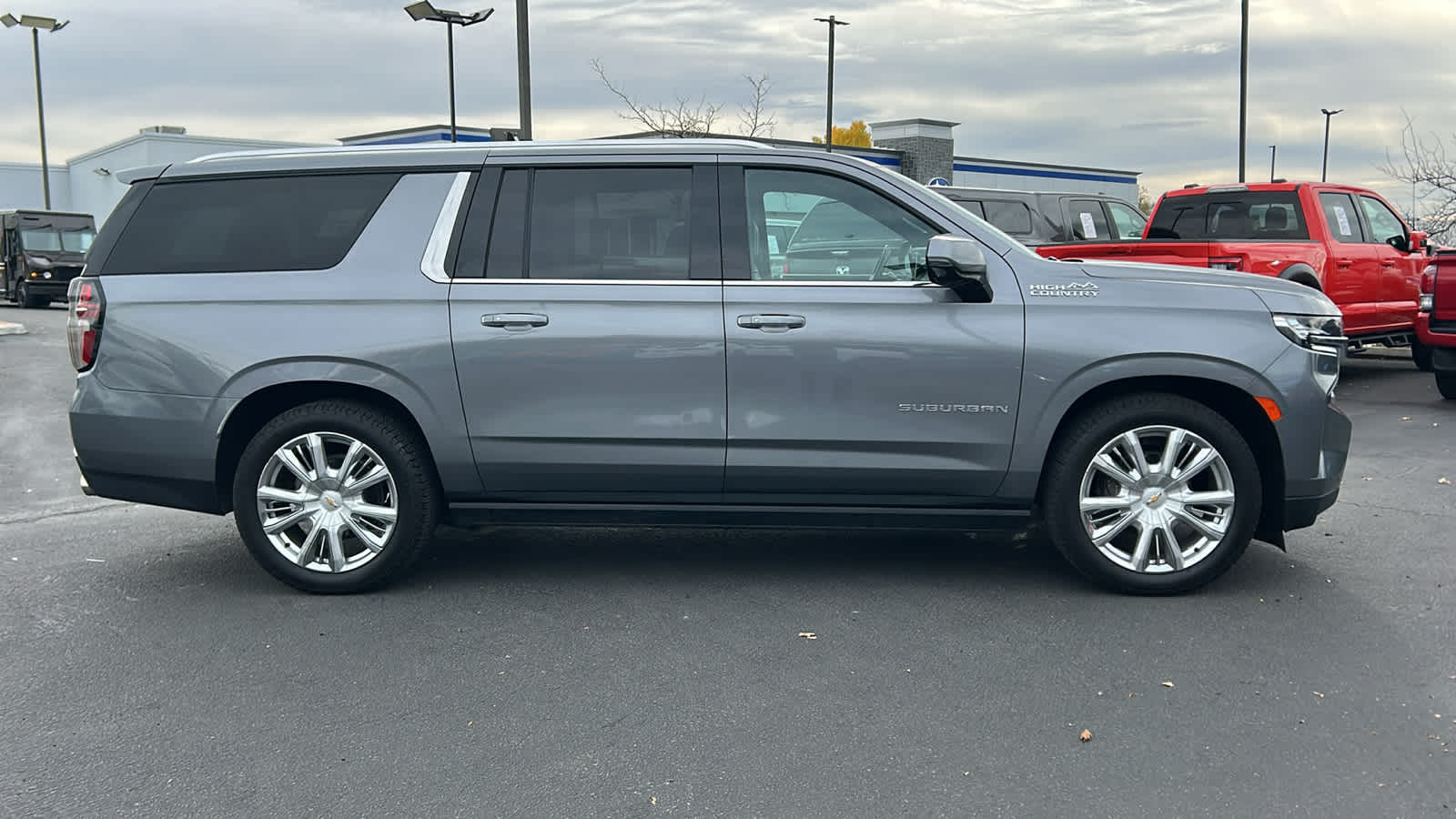 Thumbnail: 2021 Chevrolet Suburban - 4