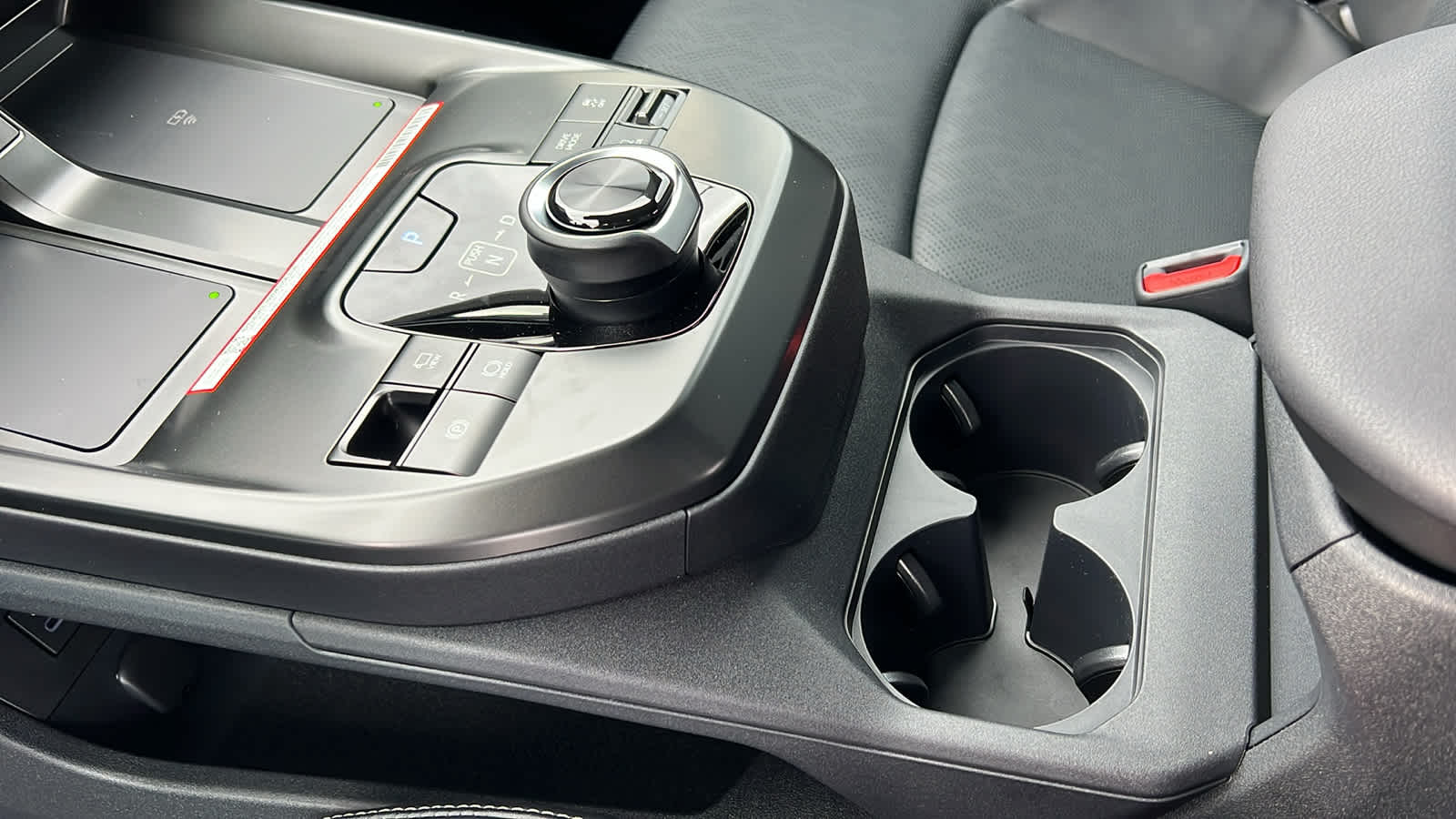 Thumbnail: 2026 Subaru Solterra - 13