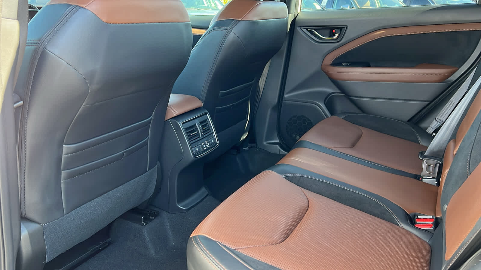 Thumbnail: 2025 Subaru Forester - 24