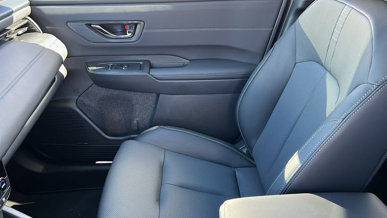 2026 Subaru Outback Touring XT - Photo 12