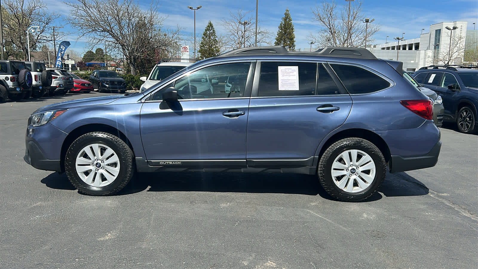 Thumbnail: 2018 Subaru Outback - 8