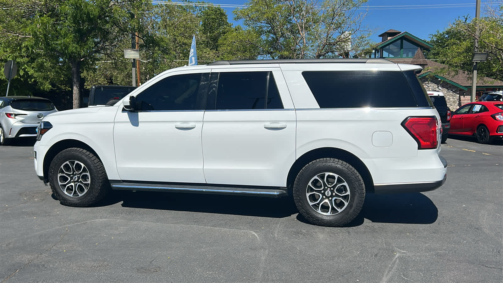 Thumbnail: 2022 Ford Expedition MAX - 8