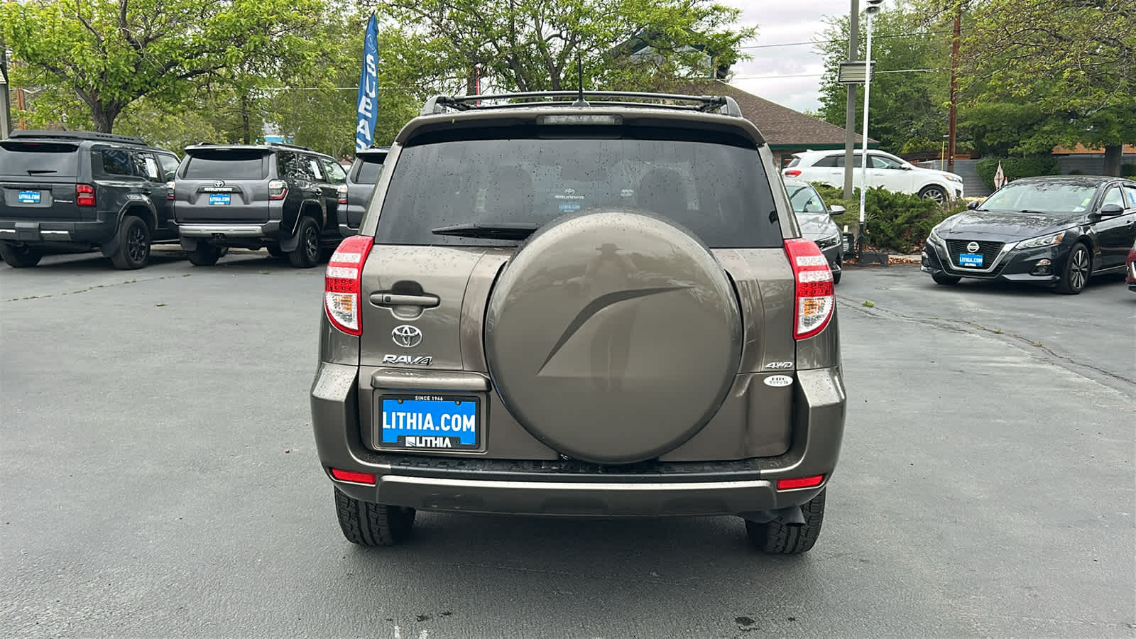 Thumbnail: 2011 Toyota RAV4 - 6
