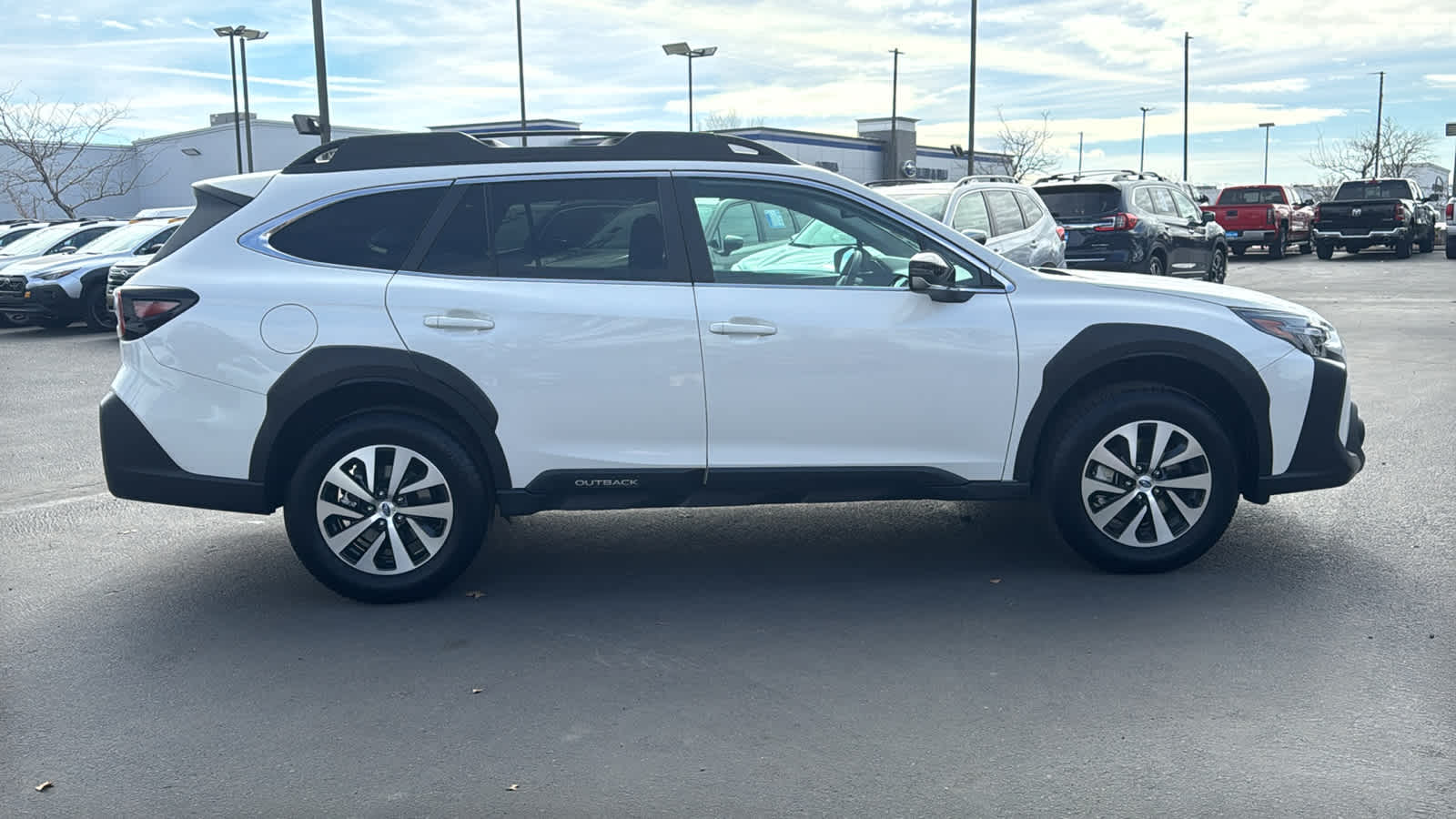 Thumbnail: 2025 Subaru Outback - 5
