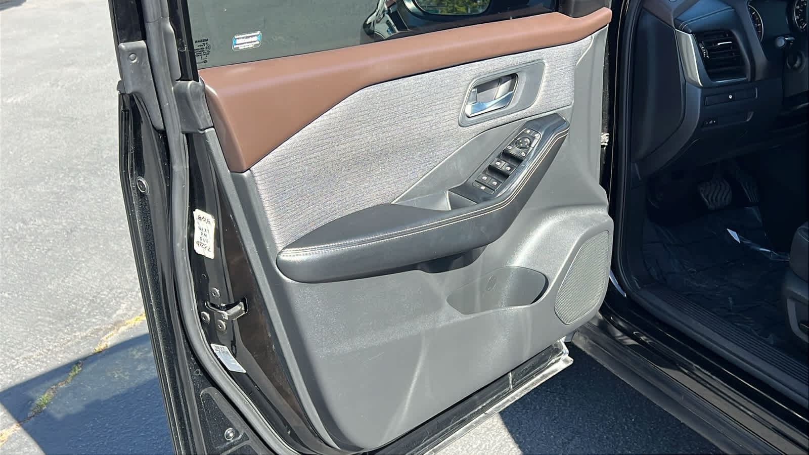 Thumbnail: 2021 Nissan Rogue - 23