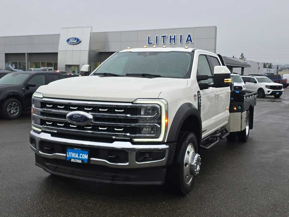 2023 Ford F-450 Super Duty Chassis Cab Lariat's photo
