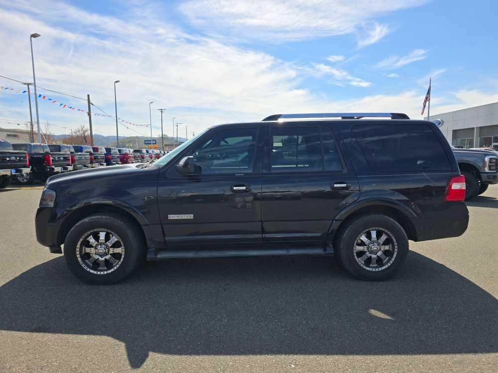 Used 2007 Ford Expedition Limited with VIN 1FMFU20527LA80119 for sale in Roseburg, OR