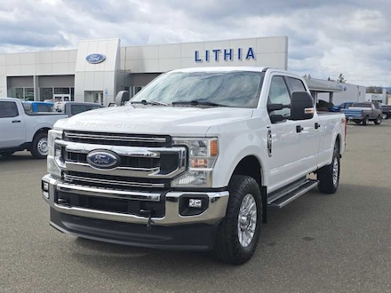 2022 Ford F-350 XLT Truck Crew Cab