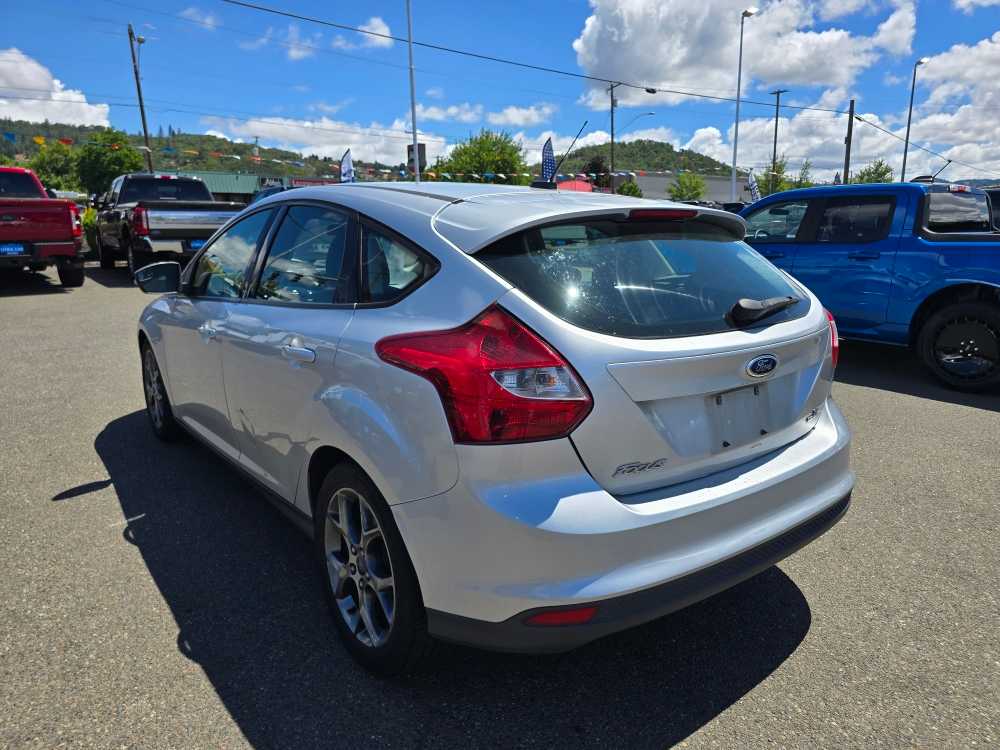Used 2013 Ford Focus SE with VIN 1FADP3K25DL267514 for sale in Roseburg, OR