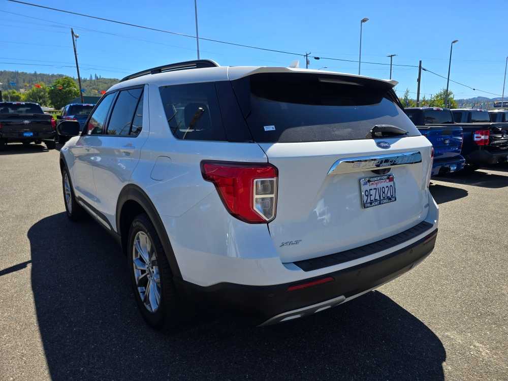 2020 Ford Explorer XLT photo 2