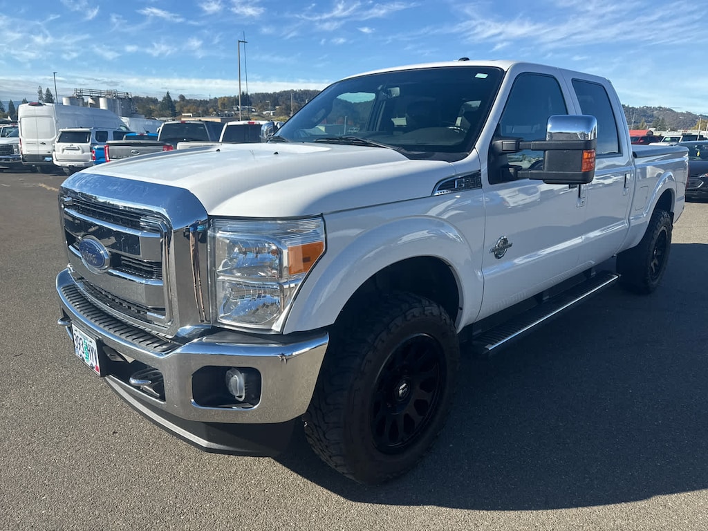 Used 2016 Ford F-250 Lariat Truck Crew Cab