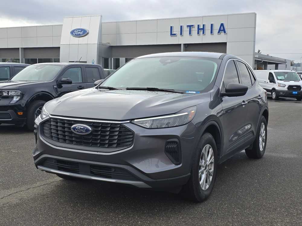 2023 Ford Escape Active's photo
