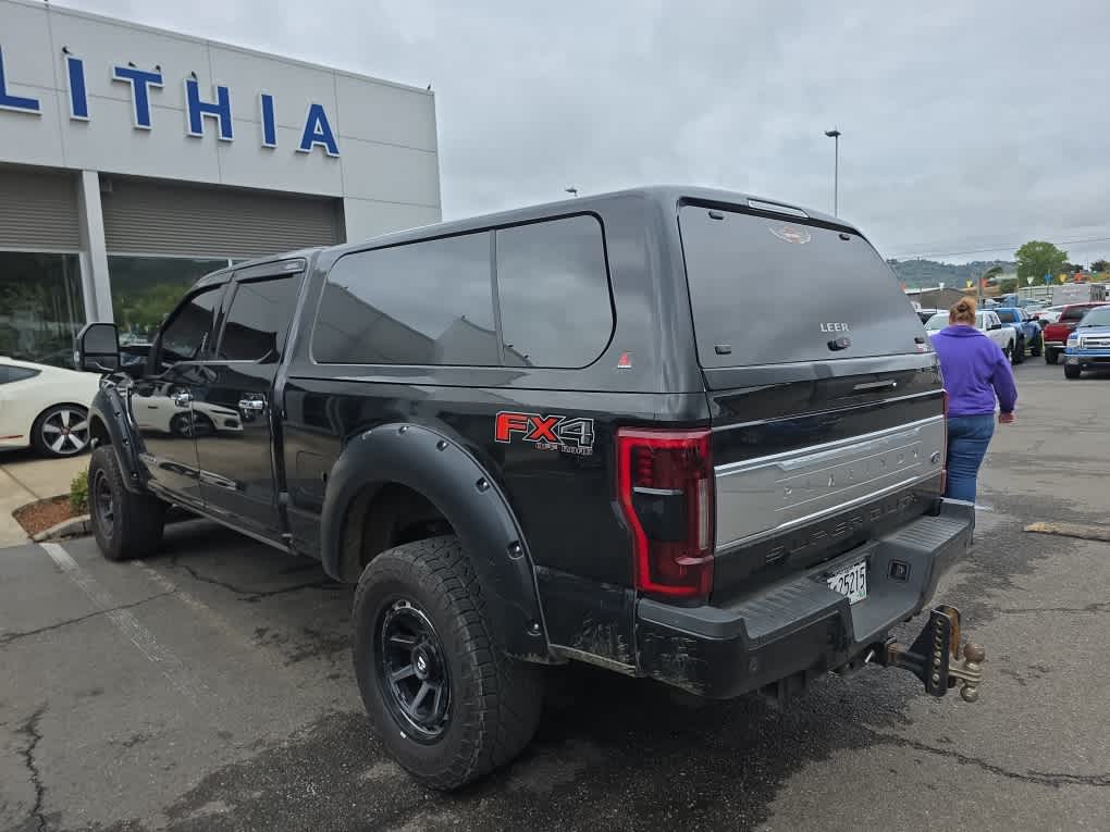 2019 Ford F-350 Platinum photo 2