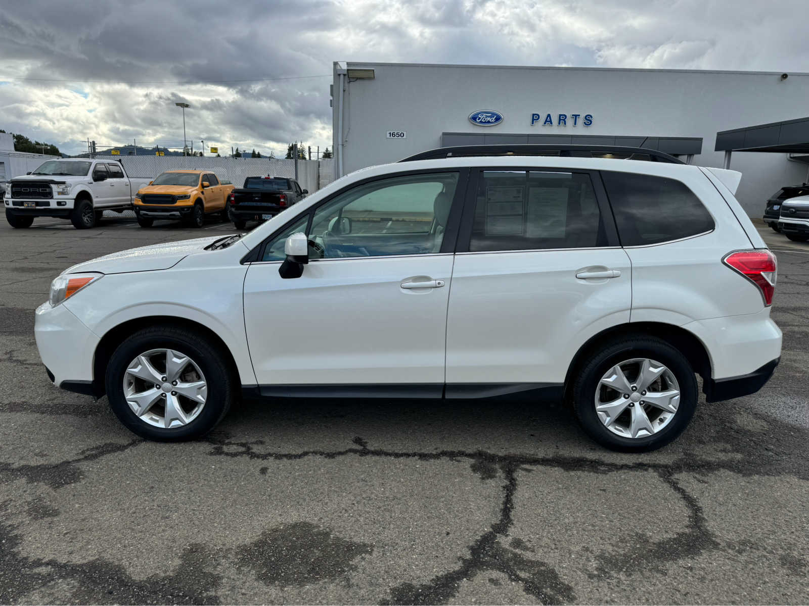 Certified 2015 Subaru Forester i Limited with VIN JF2SJAHC3FH437691 for sale in Roseburg, OR