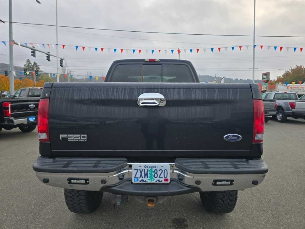 Used 2004 Ford F-350 XLT Truck Crew Cab