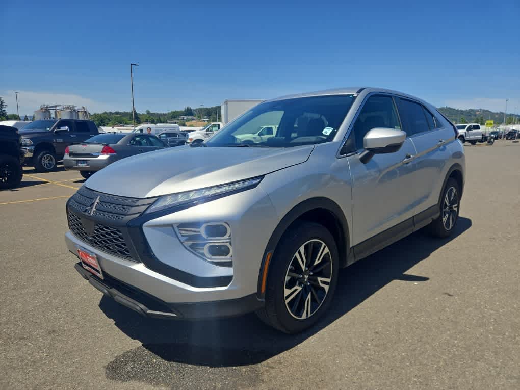 2025 Mitsubishi Eclipse Cross SE S-AWC's photo