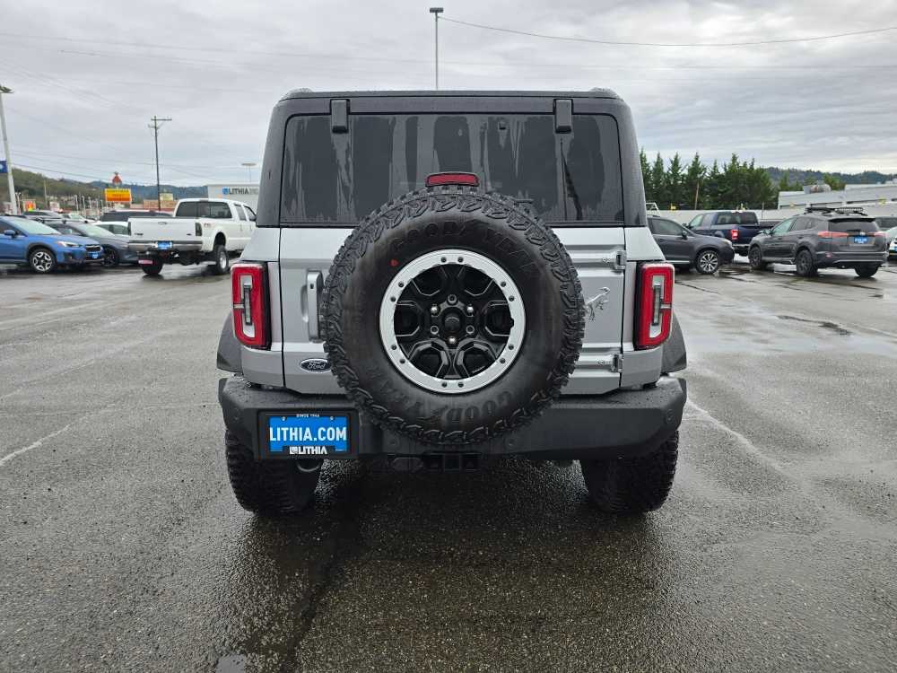 2024 Ford Bronco Outer Banks photo 4