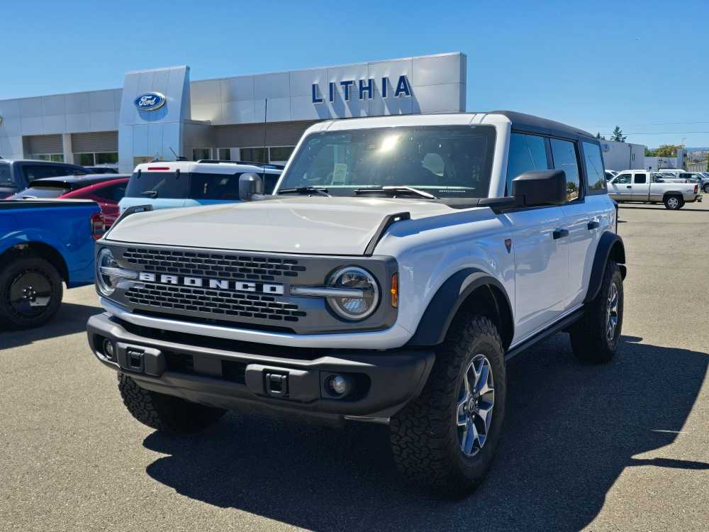 2025 Ford Bronco SUV 
