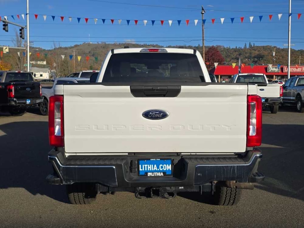 Certified 2023 Ford F-350 XLT Truck Crew Cab