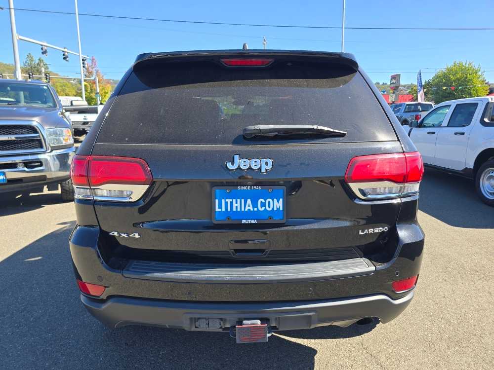 2020 Jeep Grand Cherokee Laredo photo 4