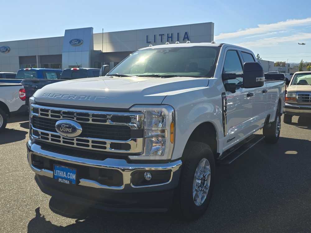 2026 Ford F-350 Super Duty XLT's photo