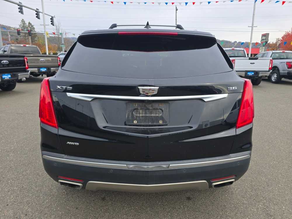2017 Cadillac XT5 Platinum photo 4