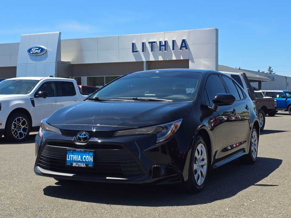 2025 Toyota Corolla LE CVT's photo