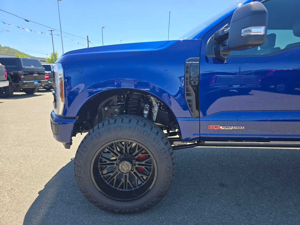 2026 Ford F-350 Super Duty Platinum - Photo 18