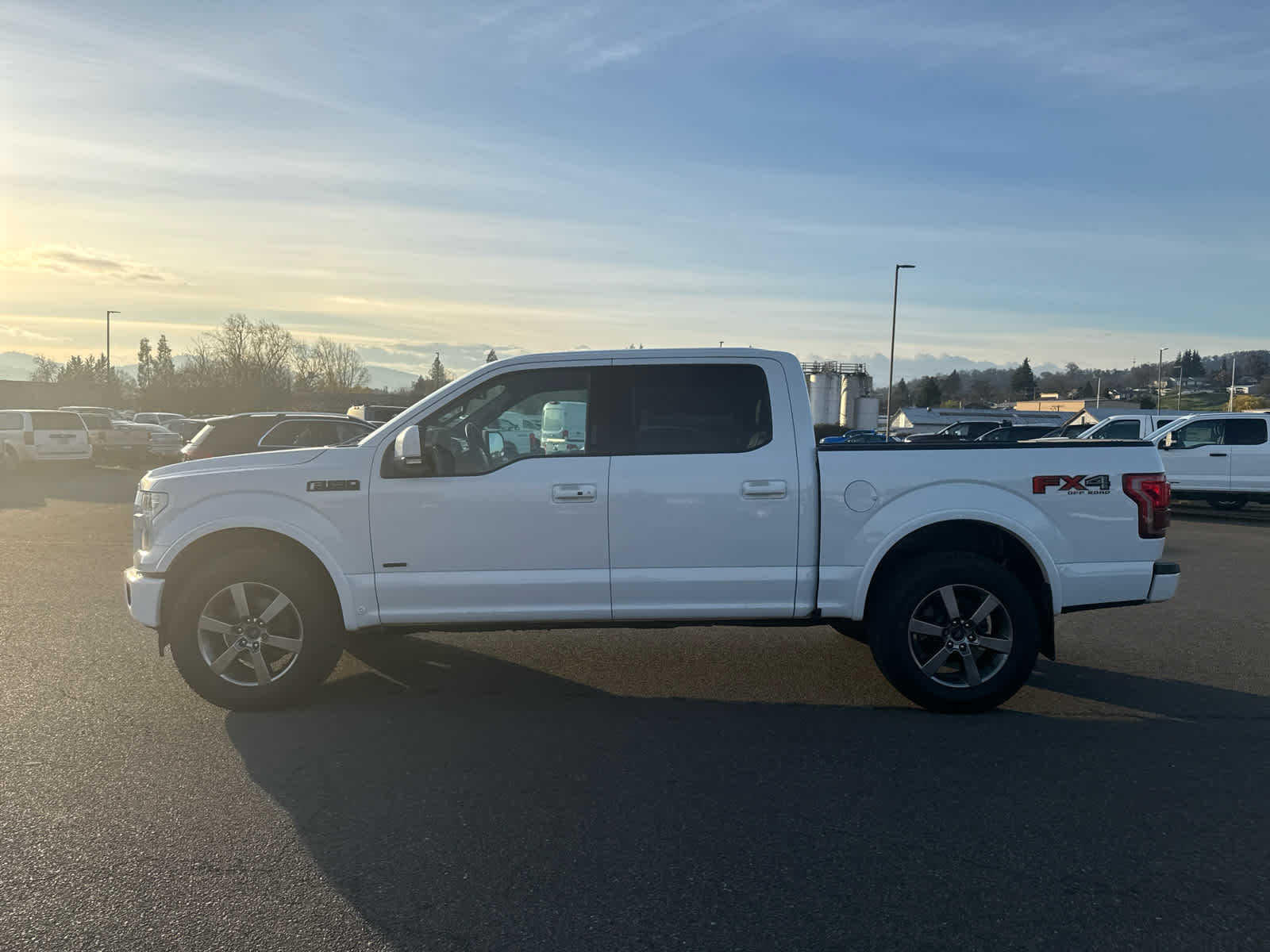 2017 Ford F-150 Lariat photo 2