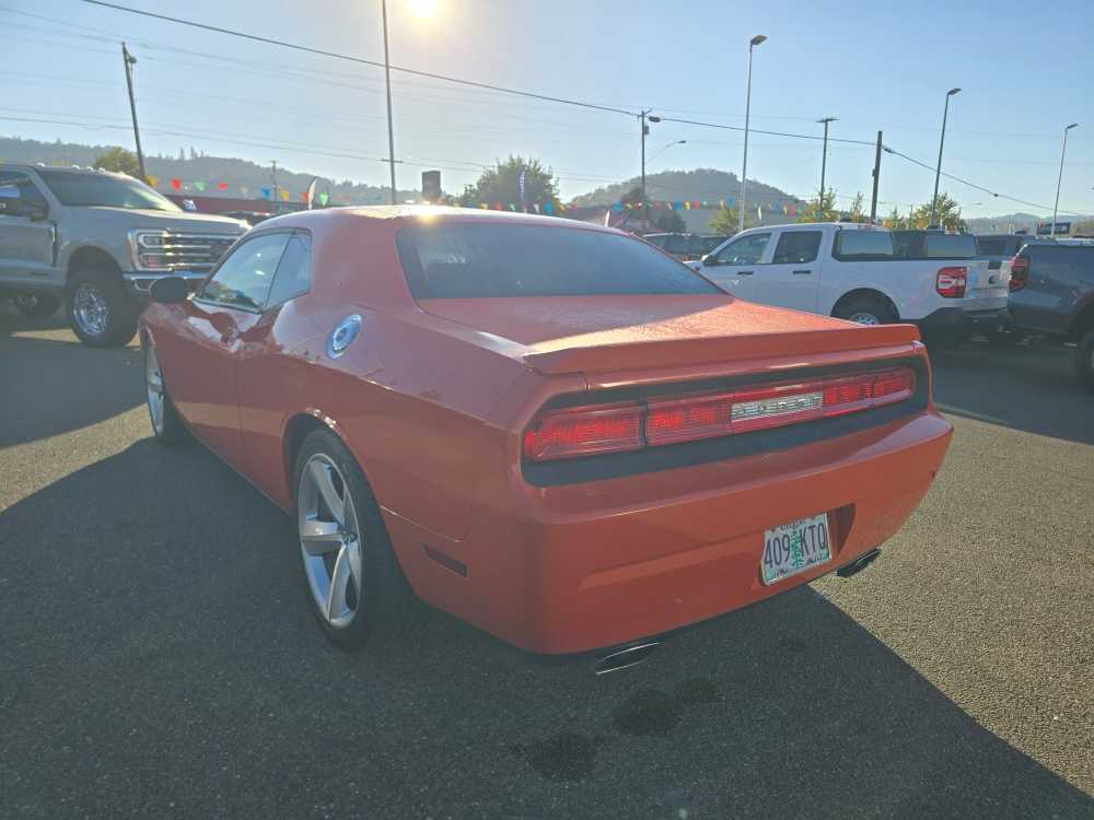 2010 Dodge Challenger R/T photo 3