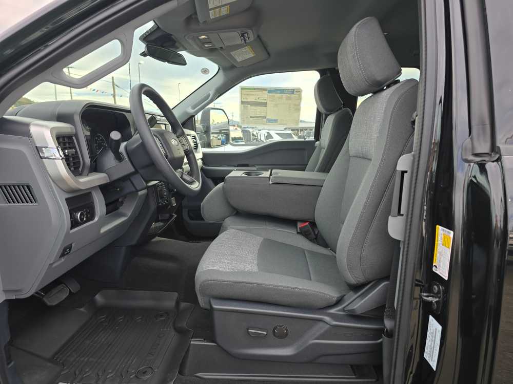 2026 Ford F-250 Super Duty XLT - Photo 9