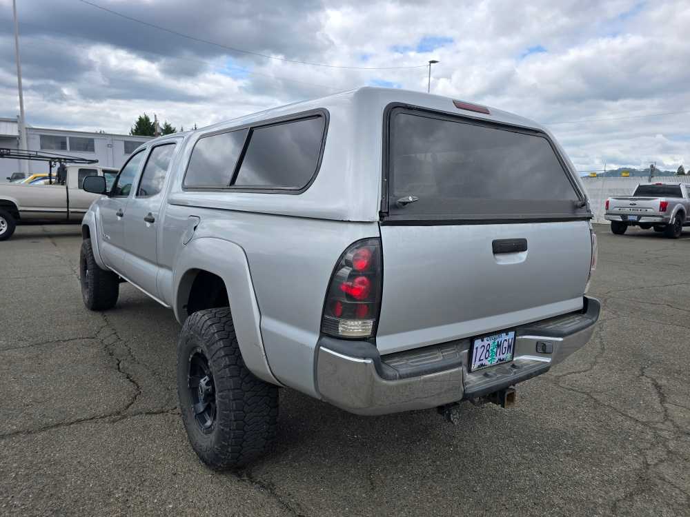 Used 2005 Toyota Tacoma Base with VIN 5TEMU52N85Z126089 for sale in Roseburg, OR