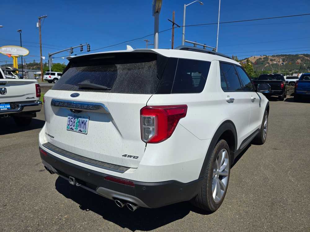 2022 Ford Explorer Platinum photo 3