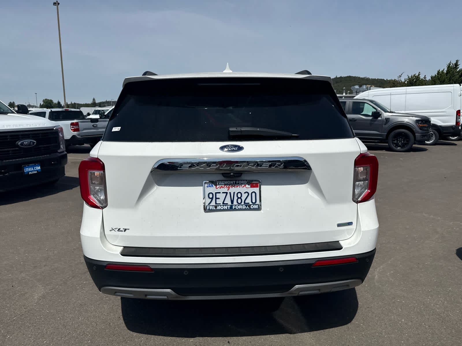 2020 Ford Explorer XLT photo 3