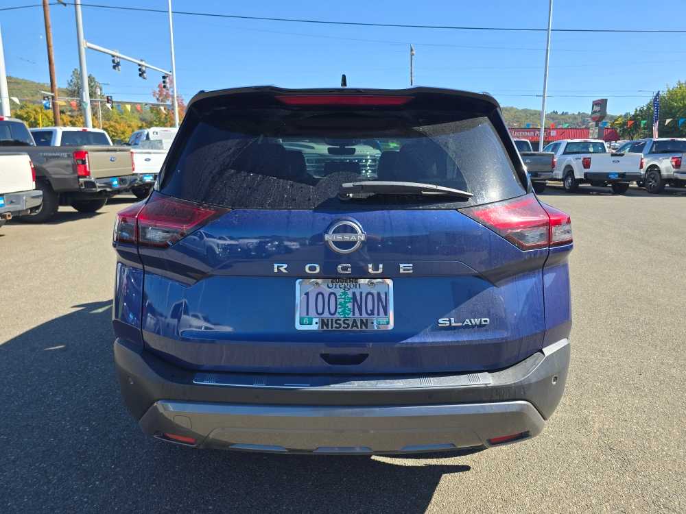 2022 Nissan Rogue SL photo 4