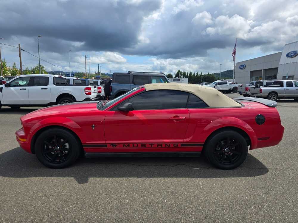 Used 2007 Ford Mustang Deluxe with VIN 1ZVFT84N775344571 for sale in Roseburg, OR
