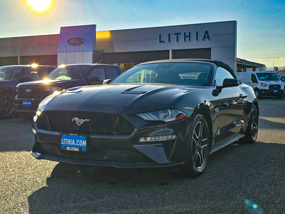 2023 Ford Mustang GT Premium's photo