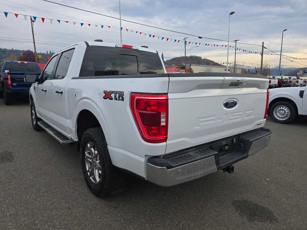 2023 Ford F-150 XLT photo 2