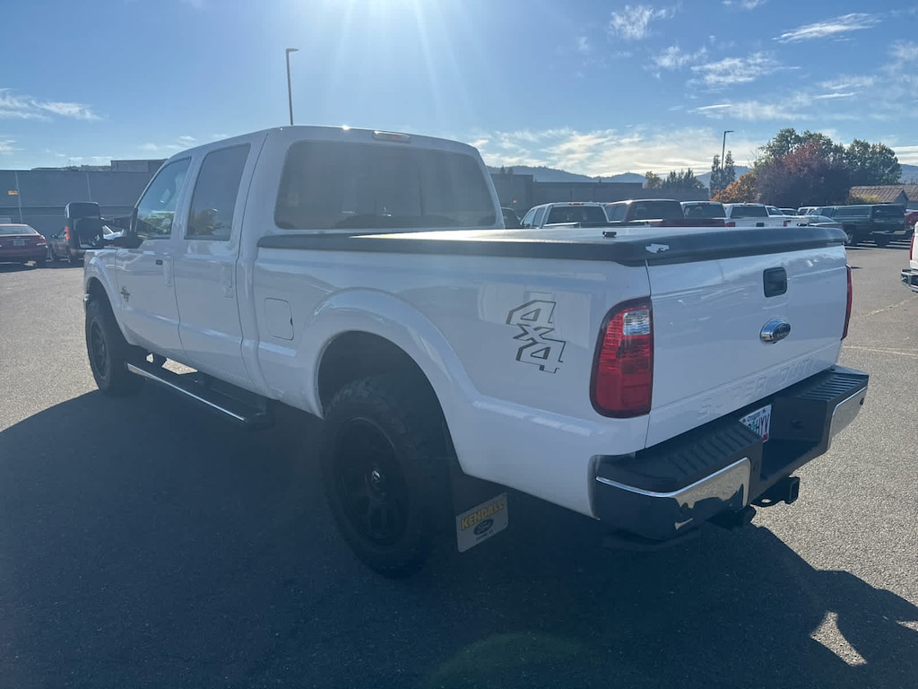 Used 2016 Ford F-250 Lariat Truck Crew Cab
