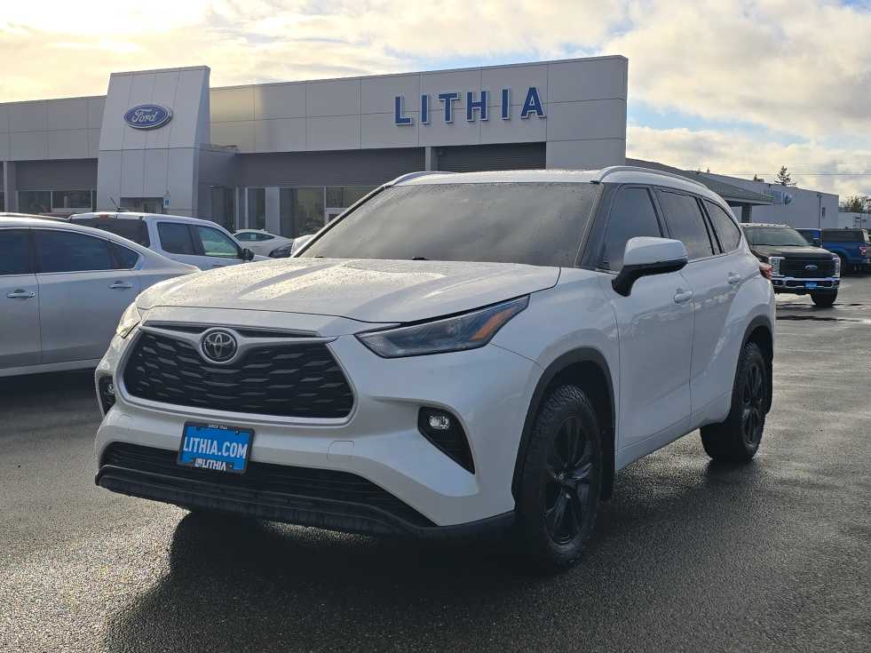 2021 Toyota Highlander XLE's photo
