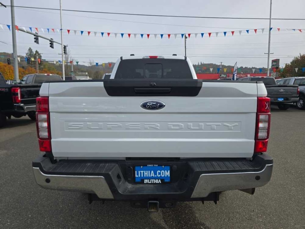 Certified 2022 Ford F-350 XLT Truck Crew Cab