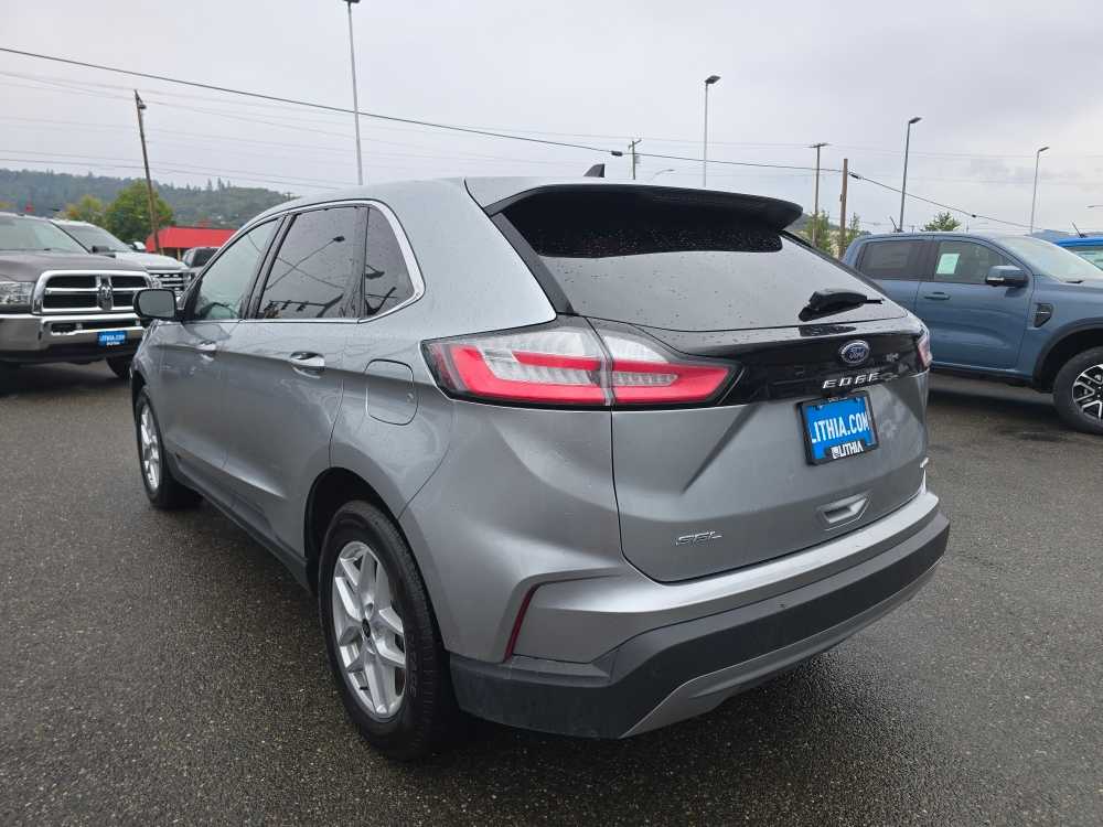 2024 Ford Edge SEL photo 3