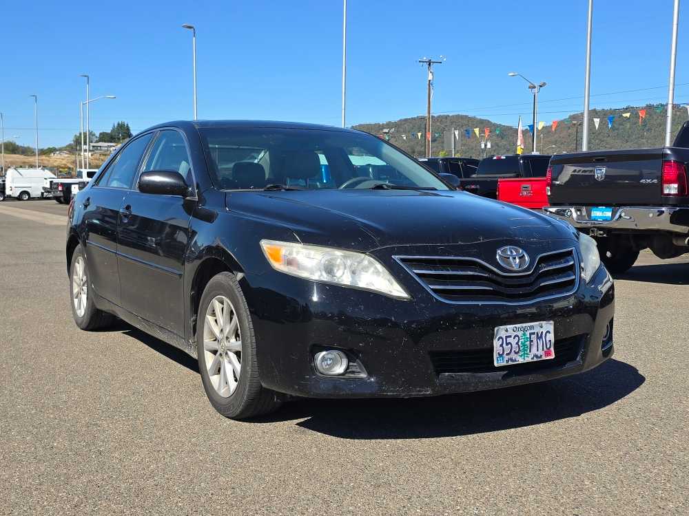 2011 Toyota Camry XLE photo 4