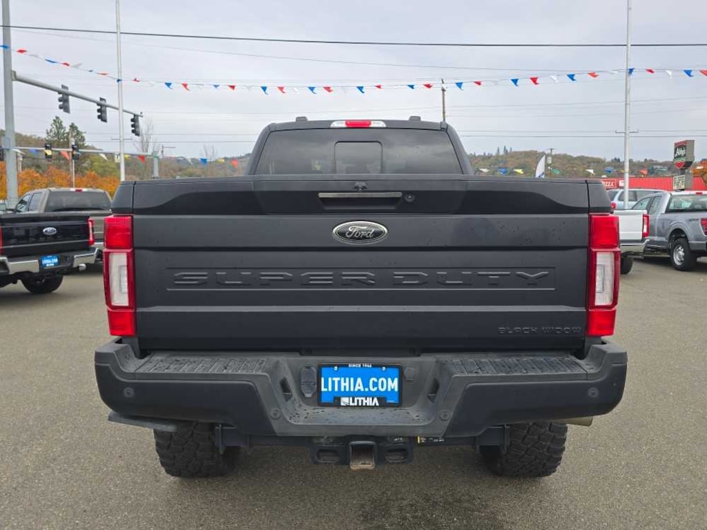 Used 2022 Ford F-250 Lariat Truck Crew Cab