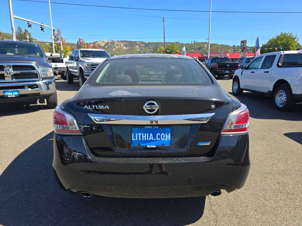 2014 Nissan Altima 2.5 S photo 3