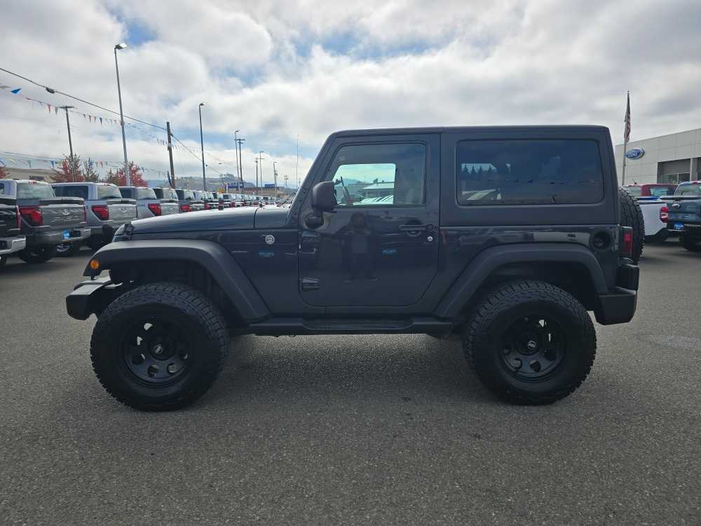 2016 Jeep Wrangler Sport photo 2