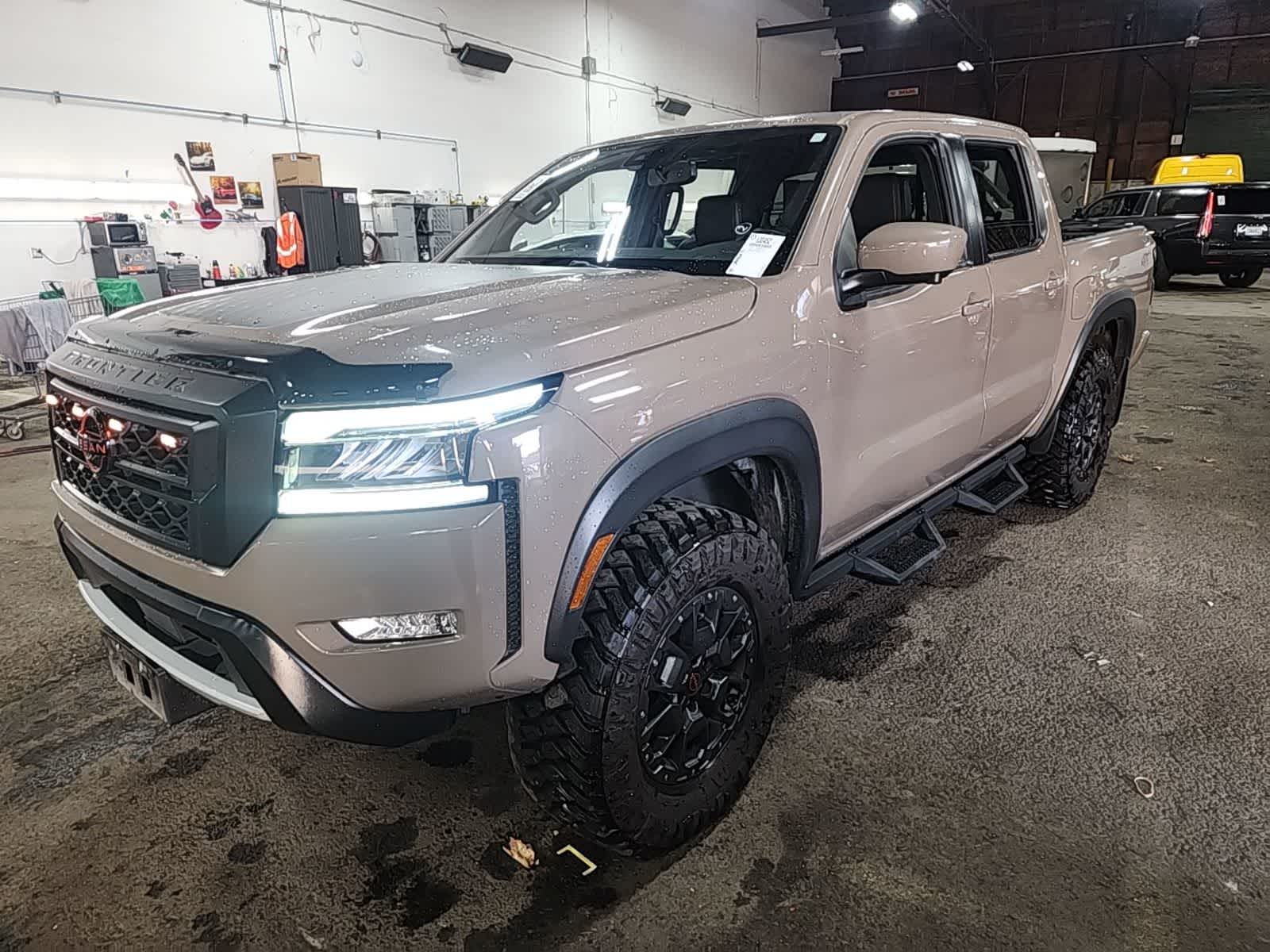 2022 Nissan Frontier PRO-4X Crew Cab 4X4's photo