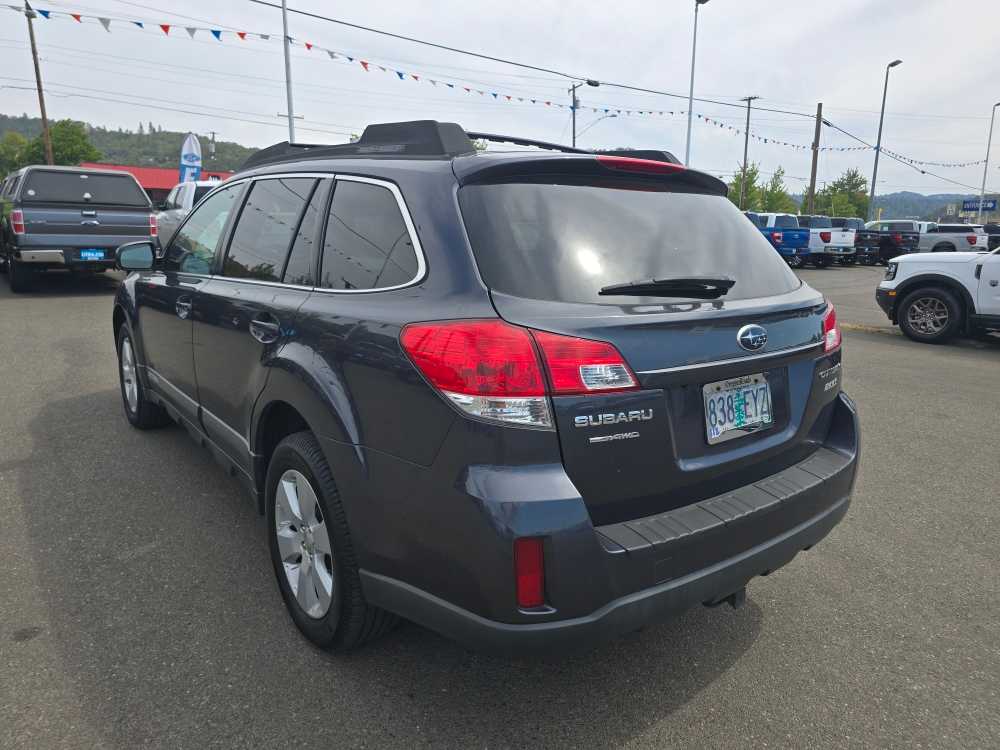 Used 2011 Subaru Outback I Premium with VIN 4S4BRBGC7B3358798 for sale in Roseburg, OR