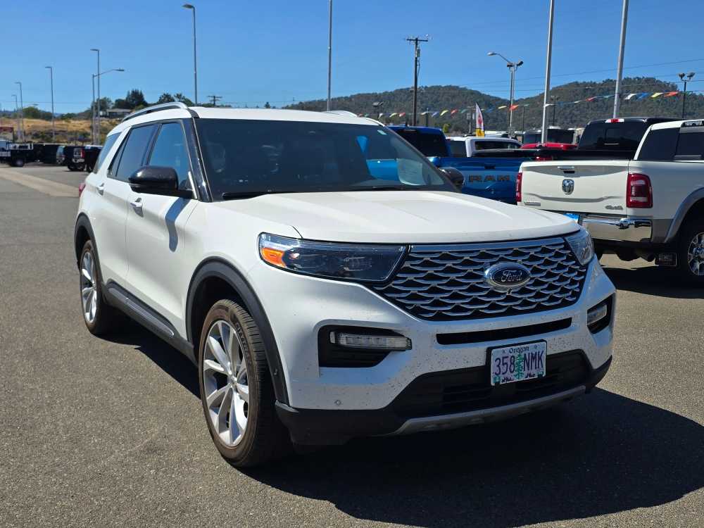 2022 Ford Explorer Platinum photo 4